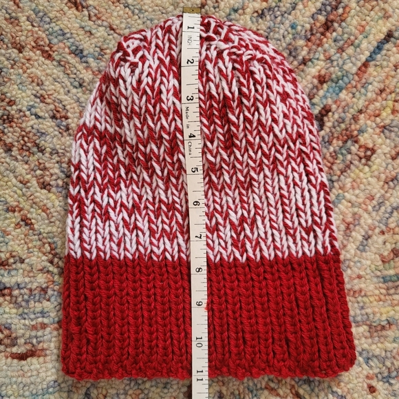 Hand Crafted unisex rib knit winter beanie hat size Adult medium to large - Picture 6 of 9